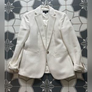 Beautiful white textured blazer